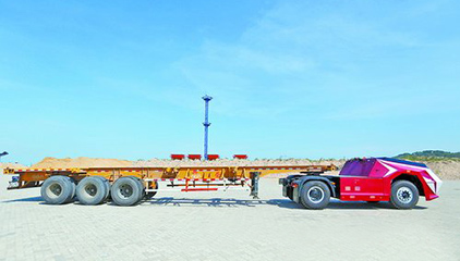 漳州开发区：无人驾驶牵引车下线 为港口量身定做，可牵引60吨